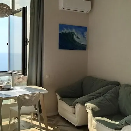 Brand New With Direct Sea View Lejlighed *
